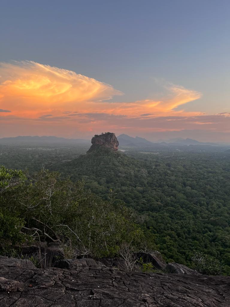 DÍAS 3/4 - SIGIRIYA