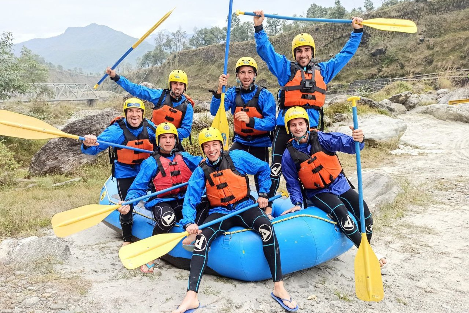DÍAS 10/11 - POKHARA